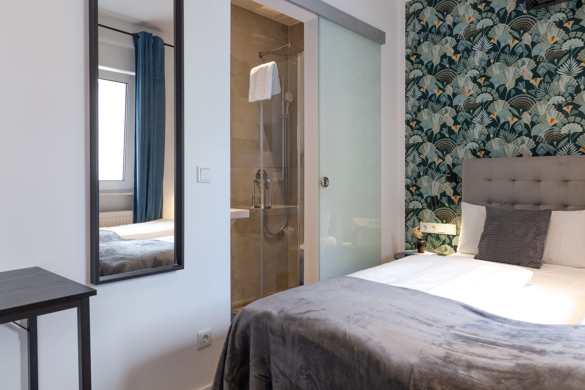 Suite-17 (2)